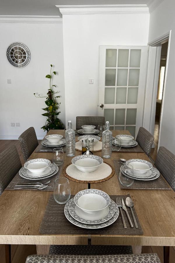 Stylish 3 Bedroom Apartment In Kerýnia Eksteriør bilde