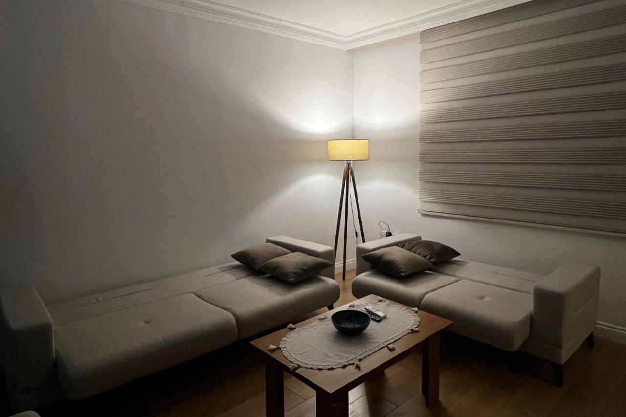 Stylish 3 Bedroom Apartment In Kerýnia Eksteriør bilde