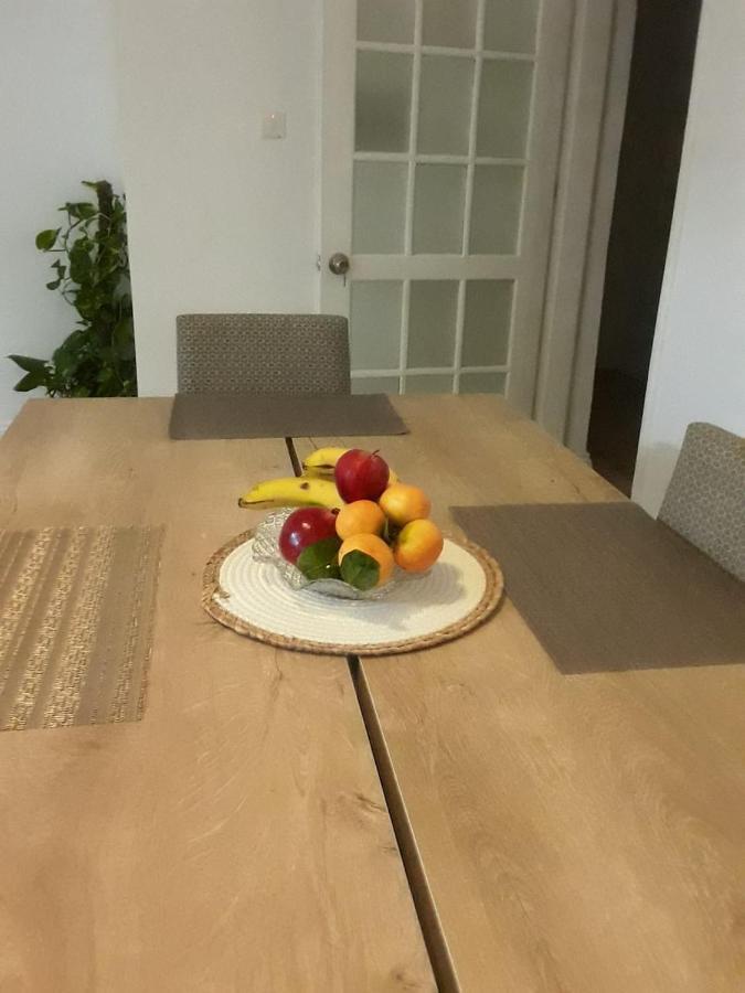 Stylish 3 Bedroom Apartment In Kerýnia Eksteriør bilde