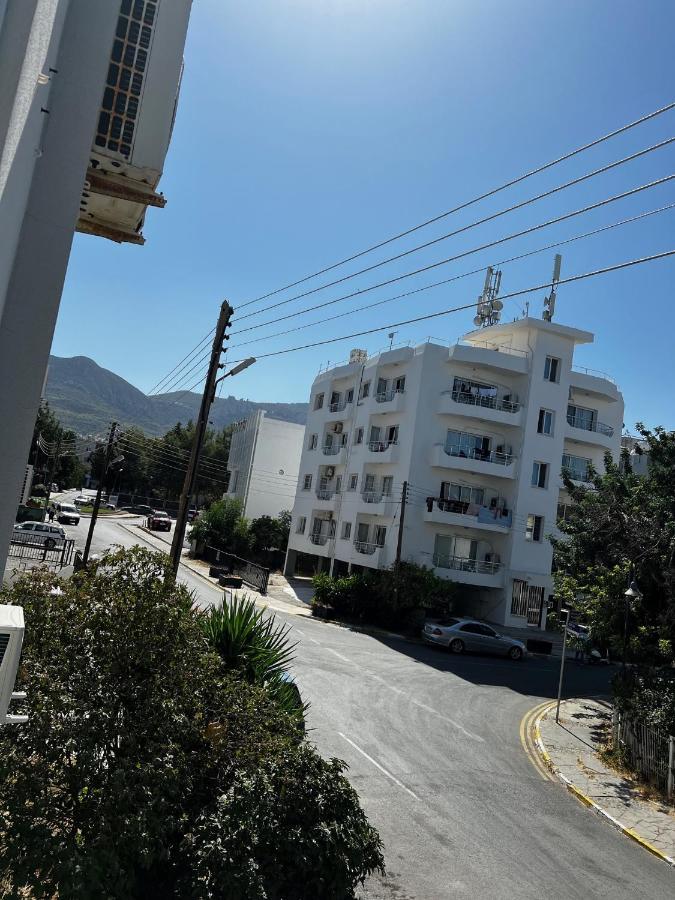 Stylish 3 Bedroom Apartment In Kerýnia Eksteriør bilde