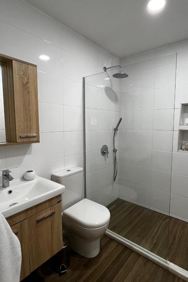 Stylish 3 Bedroom Apartment In Kerýnia Eksteriør bilde