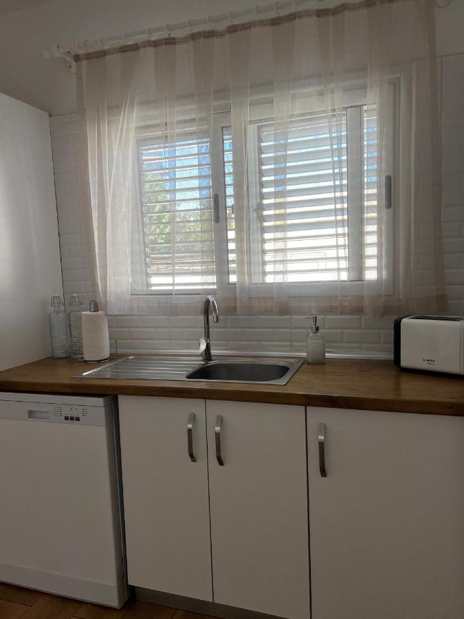 Stylish 3 Bedroom Apartment In Kerýnia Eksteriør bilde