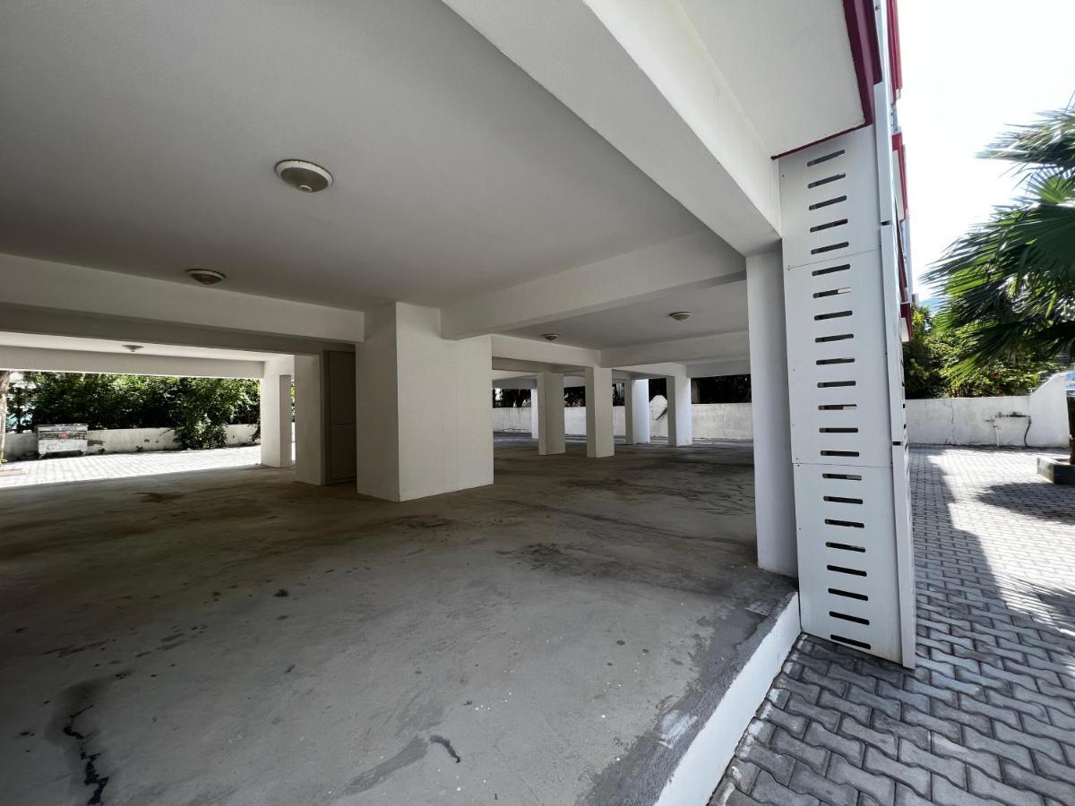 Stylish 3 Bedroom Apartment In Kerýnia Eksteriør bilde